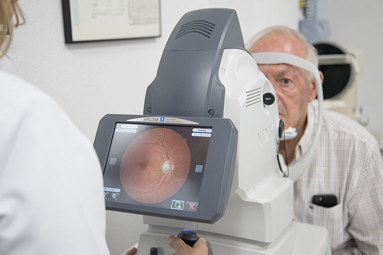 La hipertensión arterial puede dañar nuestra visión